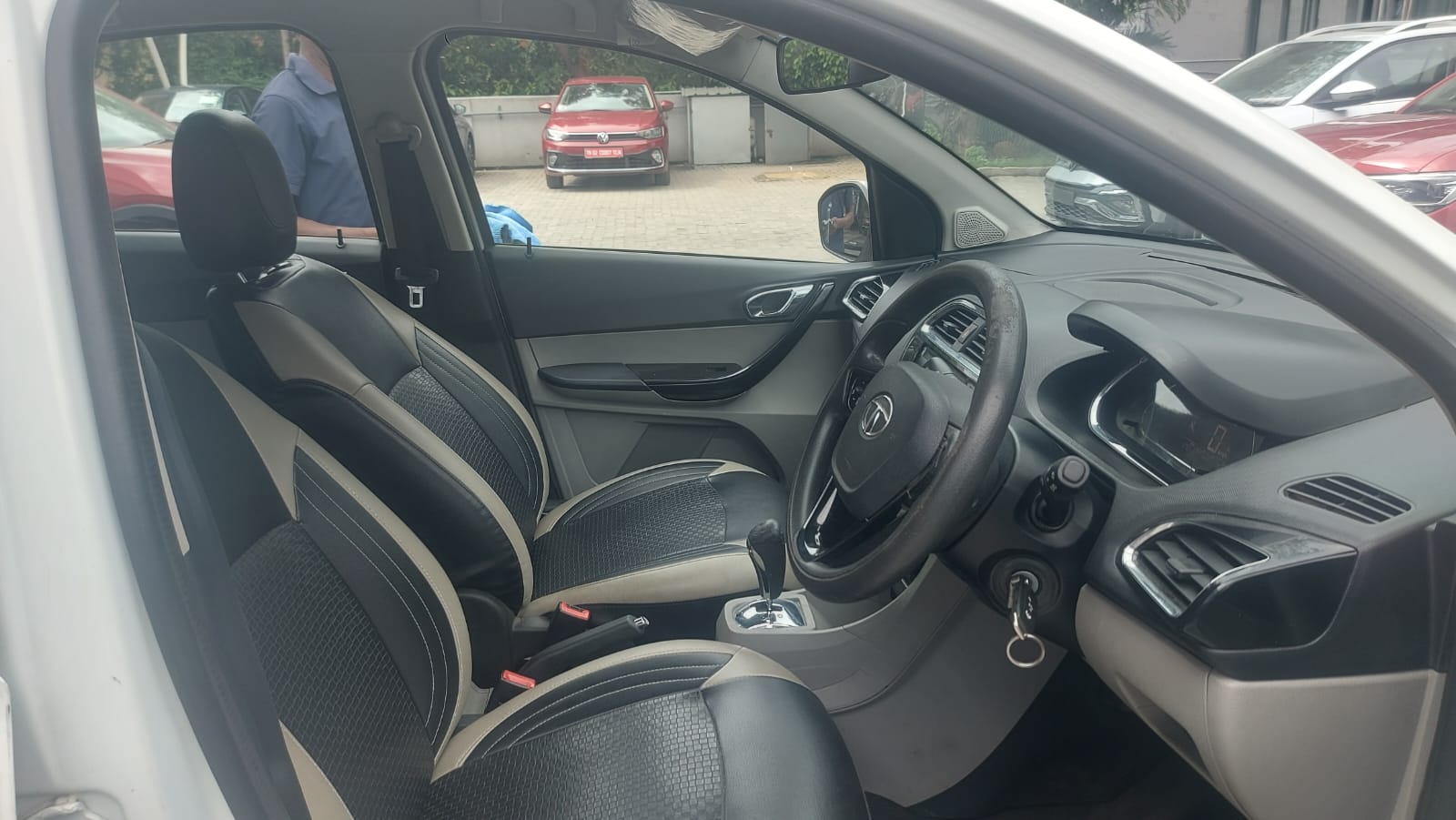 Tata Tiago(2019-2020) Revotron Xza Plus